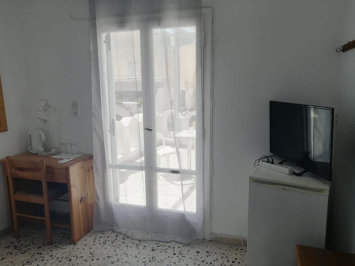 فندق Dilino Kamári المظهر الخارجي الصورة